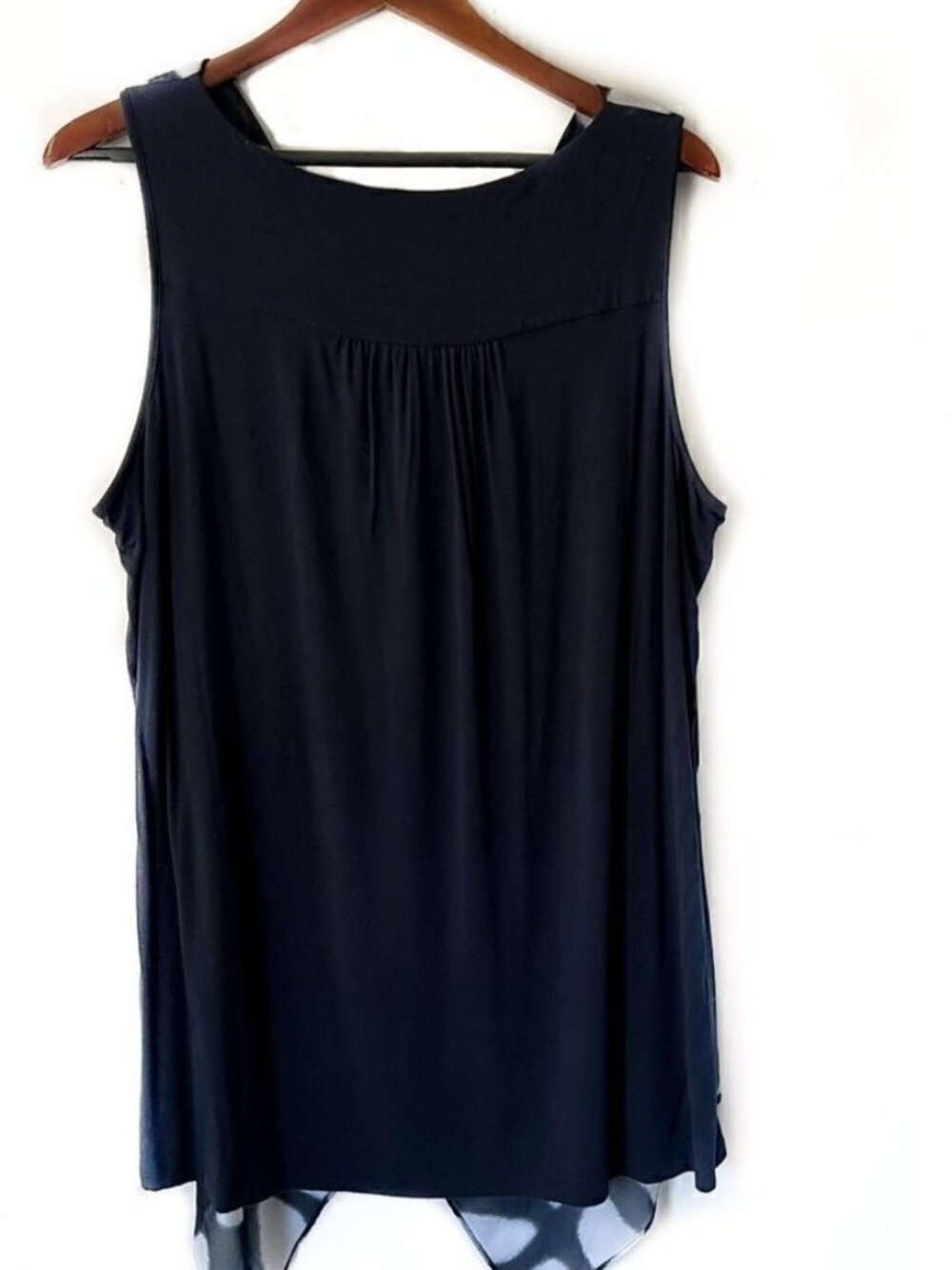 Women Chiffon Front Sleeveless Top - Picture 2 of 3